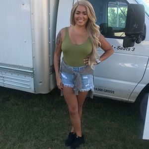 Meet your Posher, Yolanda